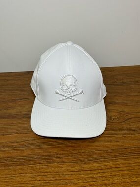 G/FORE Killer T's Snapback Hat OSFA Golf White Skull & Crossbones Cap